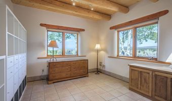 265 Hondo Seco Rd, Arroyo Seco, NM 87514