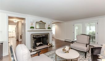 7 White Birch Rd, Cranston, RI 02920