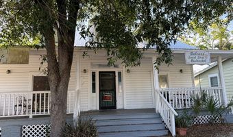 133 Ave E, Apalachicola, FL 32320