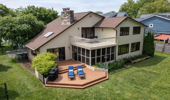 3154 Waucheeta Trl, Madison, WI 53711