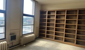 49 E Main St, Amsterdam, NY 12010