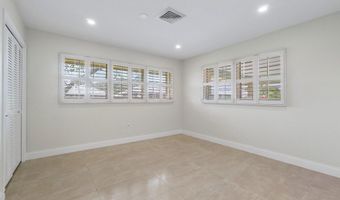 362 Yorktowne Cir, Atlantis, FL 33462