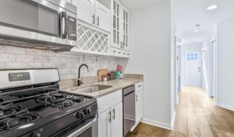 1268 16TH St NE #B, Washington, DC 20002