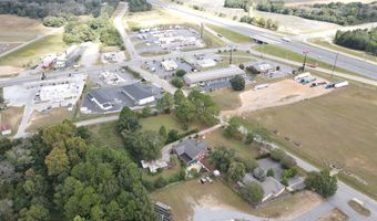 240 Whittle Cir, Ashburn, GA 31714