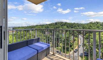 1225 MARTHA CUSTIS Dr 914, Alexandria, VA 22302