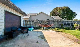 1742 E SYLVAN Ave, Appleton, WI 54915