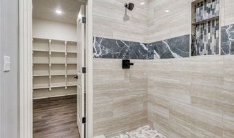 27 Brierfield Ln, Bella Vista, AR 72714