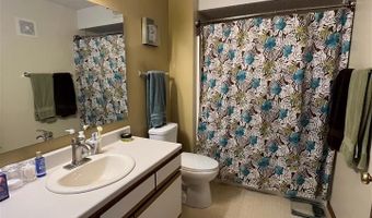 560 Penn Ct 7, North Liberty, IA 52317