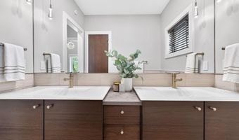 1980 Hillside Dr, Columbus, OH 43221