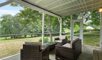 444 Middle Rd, Boxborough, MA 01719
