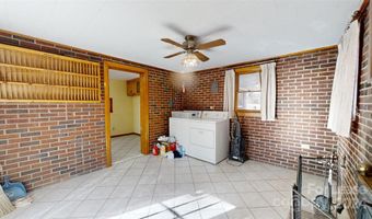 410 3rd St NW, Conover, NC 28613