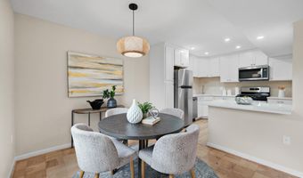 3 CANTERBURY Sq 402, Alexandria, VA 22304