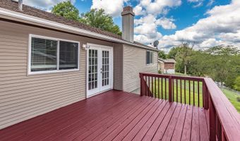 243 Straightoak Ct, Ballwin, MO 63021