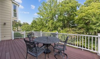 1112 Oak Borough Dr, Ballwin, MO 63021