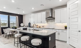 1153 E KACHINA Trl, Phoenix, AZ 85042