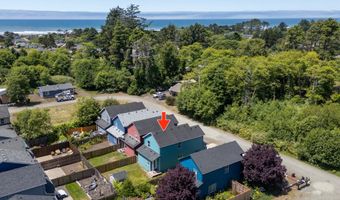 8465 S HOLLYHOCK St, Rockaway Beach, OR 97136