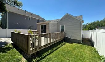 92 Woodland Dr, Aberdeen, NJ 07735