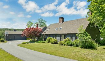 57 Roberts Cove Rd, Alton, NH 03809