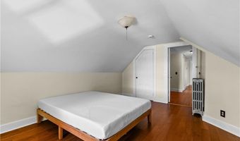 18 Rhode Island Ave 3, Newport, RI 02840