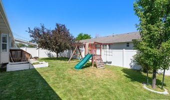 263 S Bridger Dr, Ammon, ID 83406
