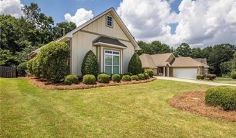 1726 VFW Rd, Auburn, AL 36832