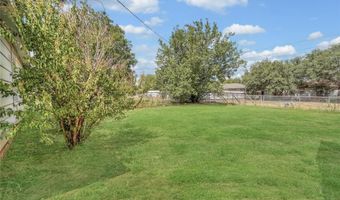 1217 E Cherry St, Altus, OK 73521