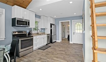110 Vine St, Coventry, RI 02816