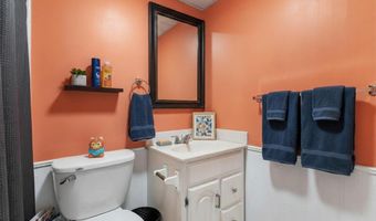 1075 SUN VALLEY Dr, Annapolis, MD 21409