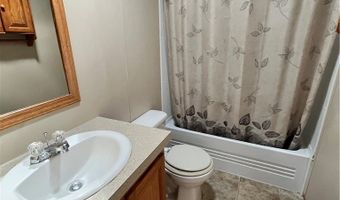 215 Elsie Ave, Agua Dulce, TX 78330