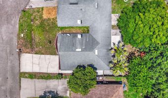 257 JASMINE St, Atlantic Beach, FL 32233
