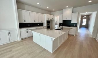 6207 SW Luna Ln, Bentonville, AR 72713