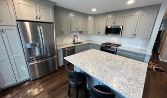 1002 Timberbrooke Dr, Bedminster, NJ 07921
