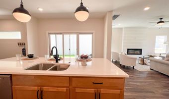 433 E Douglas Ave, Andover, KS 67002