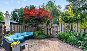 3316 WEBLEY Ct, Annandale, VA 22003