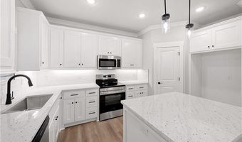 22 Magrath Ln, Bella Vista, AR 72715