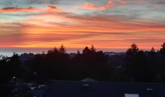 98041 HALLWAY Rd 40, Brookings, OR 97415
