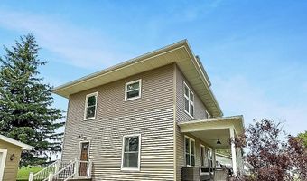 334 17th St, Ackley, IA 50601