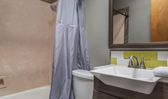 215 Carlisle Blvd NE, Albuquerque, NM 87106
