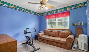 21445 Lawrence 2074, Ash Grove, MO 65604