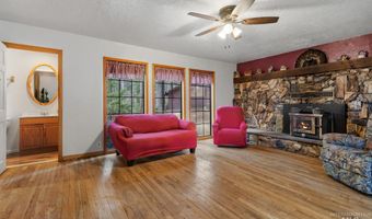 66 View Dr, Centerville, ID 83631