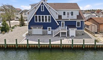247 Pine Dr, Bayville, NJ 08721