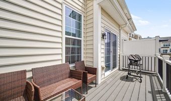 2872 Hardwick Rd, Ann Arbor, MI 48105