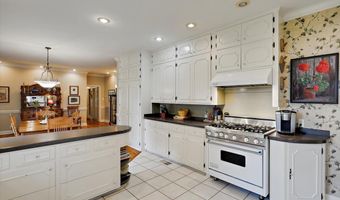 499 Breakwater Dr, Benton, MS 39039