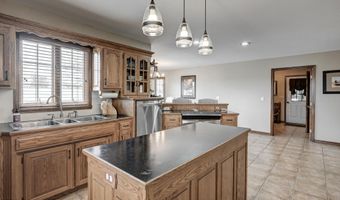 7766 State Hwy 39, Aurora, MO 65605