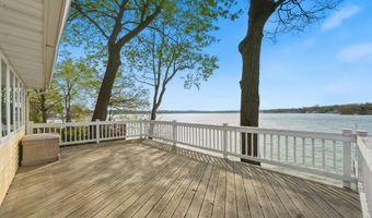 6955 WN Lake Gage Dr, Angola, IN 46703