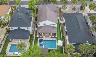 332 4TH St, Atlantic Beach, FL 32233