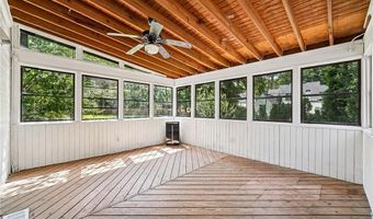 5600 Surrey Ct, Alpharetta, GA 30009