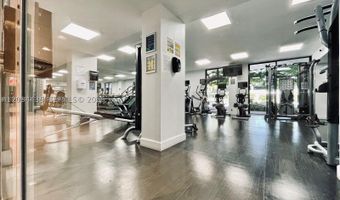 3300 NE 192nd St 1712, Aventura, FL 33180