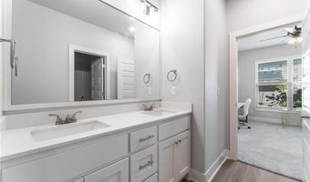 931 Moosehead St, Bentonville, AR 72713