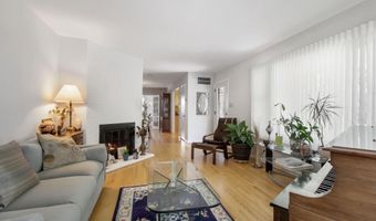 9504 WADSWORTH Dr, Bethesda, MD 20817
